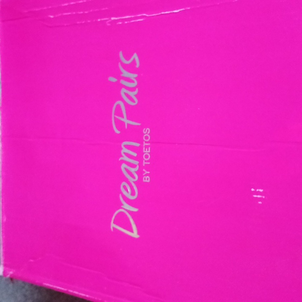 Very much worn Dream Pairs